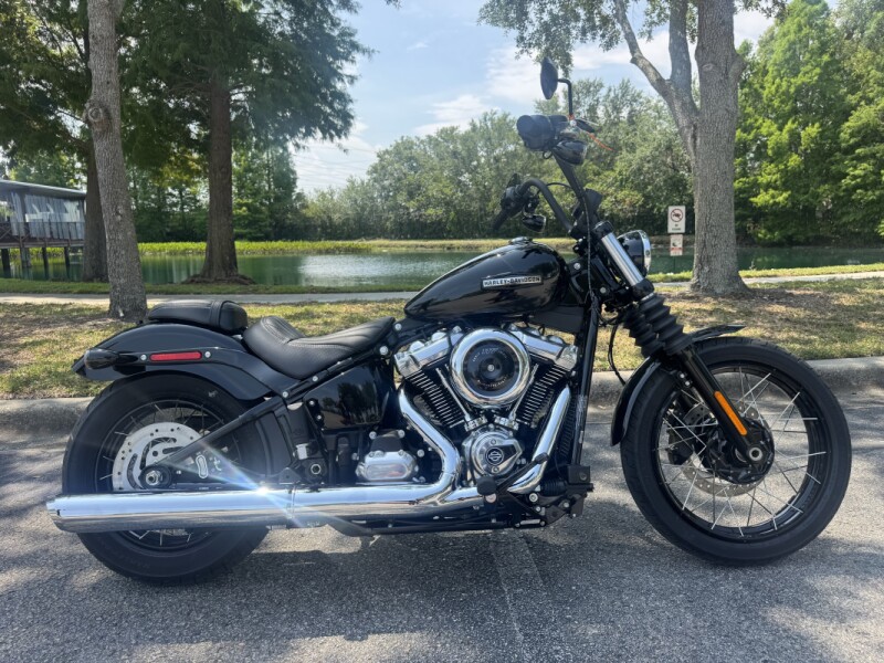 2025 Harley-Davidson<sup>®</sup> Street Bob®
