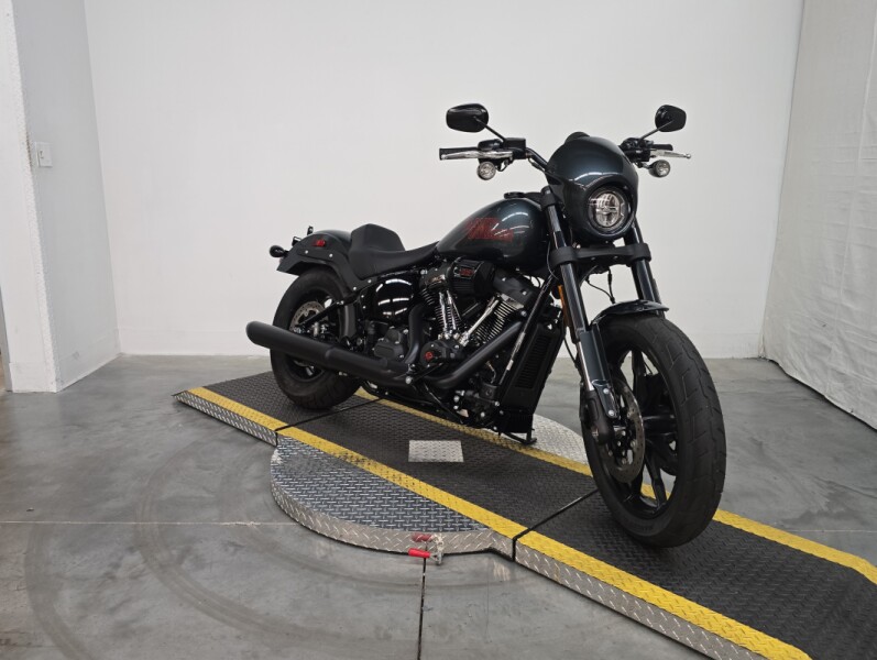 FXLRS 2025 Low Rider® S