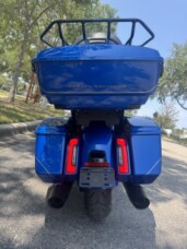 2025 Harley-Davidson<sup>®</sup> Street Glide® Ultra thumb 2