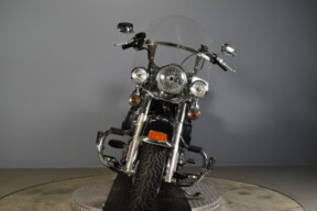 2014 Harley-Davidson® Heritage Softail® Classic FLSTC thumb 1