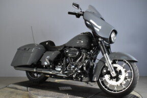 2022 Harley-Davidson® Street Glide® Special FLHXS thumb 2