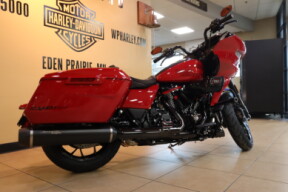 2025 Harley-Davidson HD Touring FLTRXSTSE CVO Road Glide ST thumb 1