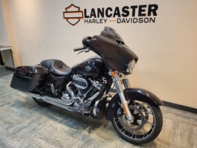 2021 Harley-Davidson<sup>®</sup> Street Glide<sup>®</sup> Special Black Jack Metallic FLHXS thumb 2