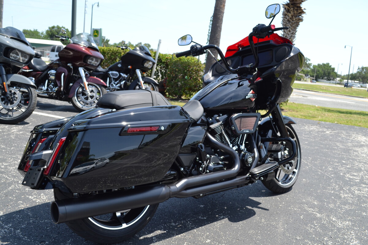 FLTRX 2025 Road Glide Midnight Firestorm - Photo 8