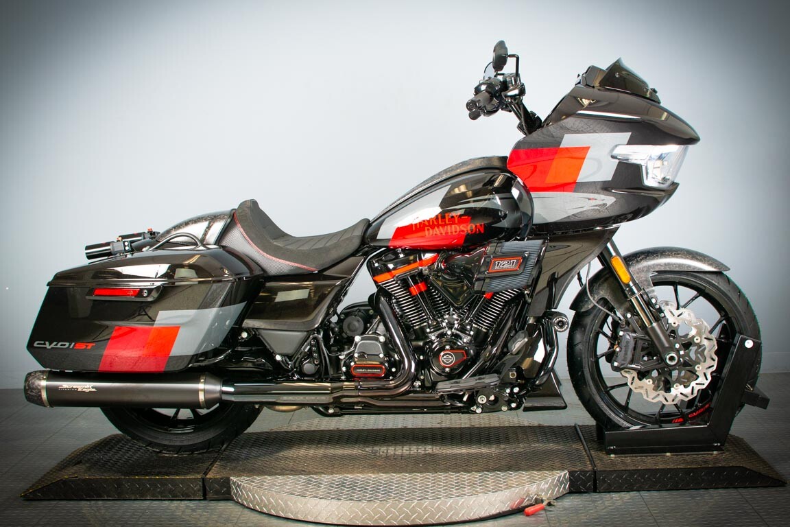 2025 Harley-Davidson CVO Road Glide ST FLTRXSTSE