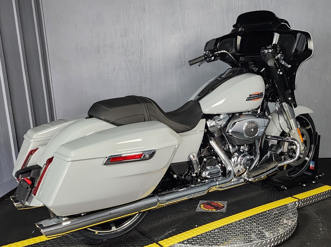 2025 Harley-Davidson Street Glide FLHX BILLIARD GRAY - Photo 8