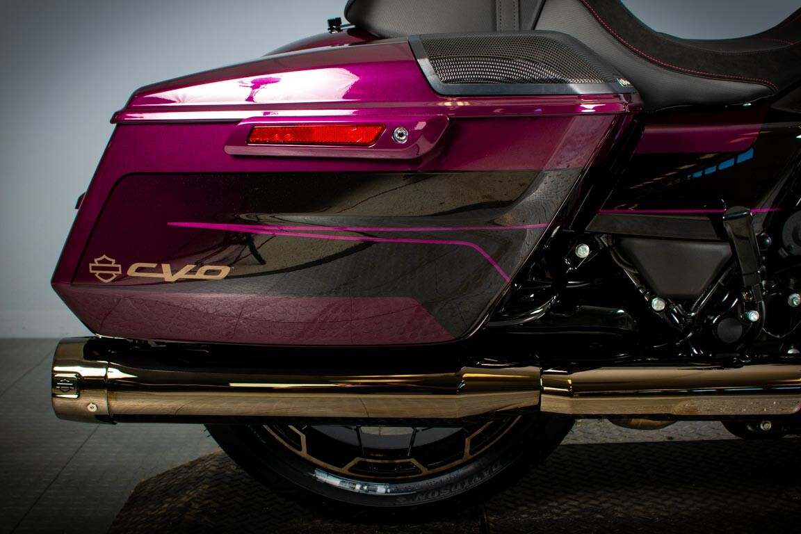 2025 Harley-Davidson CVO Road Glide FLTRXSE - Photo 10