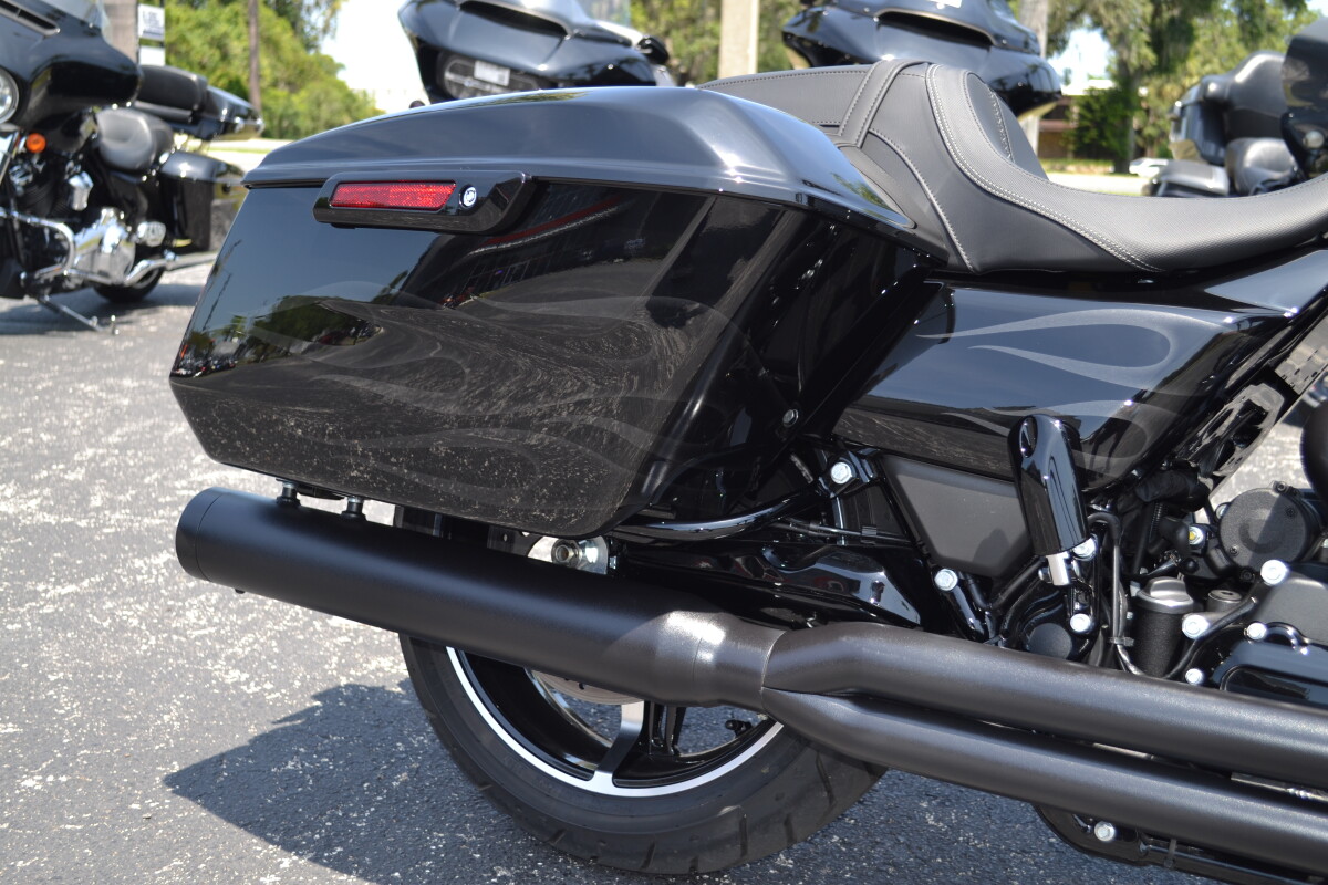 FLTRX 2025 Road Glide Midnight Firestorm - Photo 7