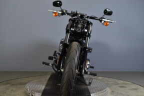 2018 Harley-Davidson® Breakout® FXSB thumb 1