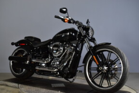 2018 Harley-Davidson® Breakout® FXSB thumb 2