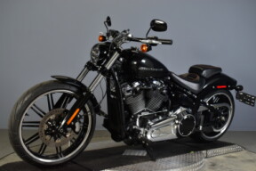 2018 Harley-Davidson® Breakout® FXSB thumb 0