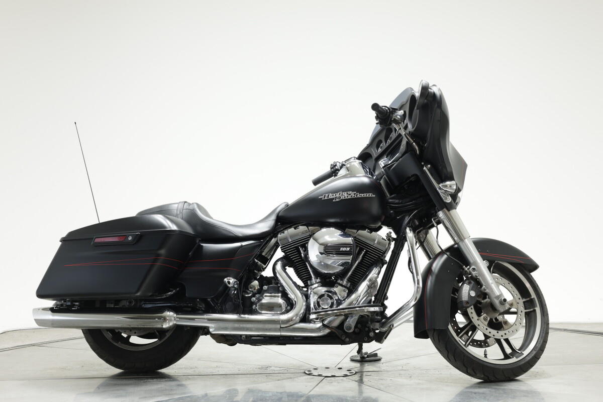 2015 HARLEY-DAVIDSON FLHXS STREET GLIDE SPECIAL in Black Denim with 16480 miles
