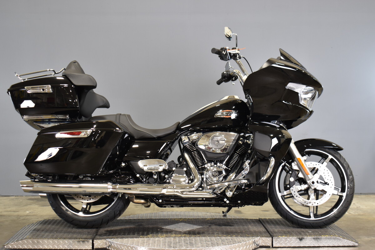 2025 Harley-Davidson Road Glide FLTRX