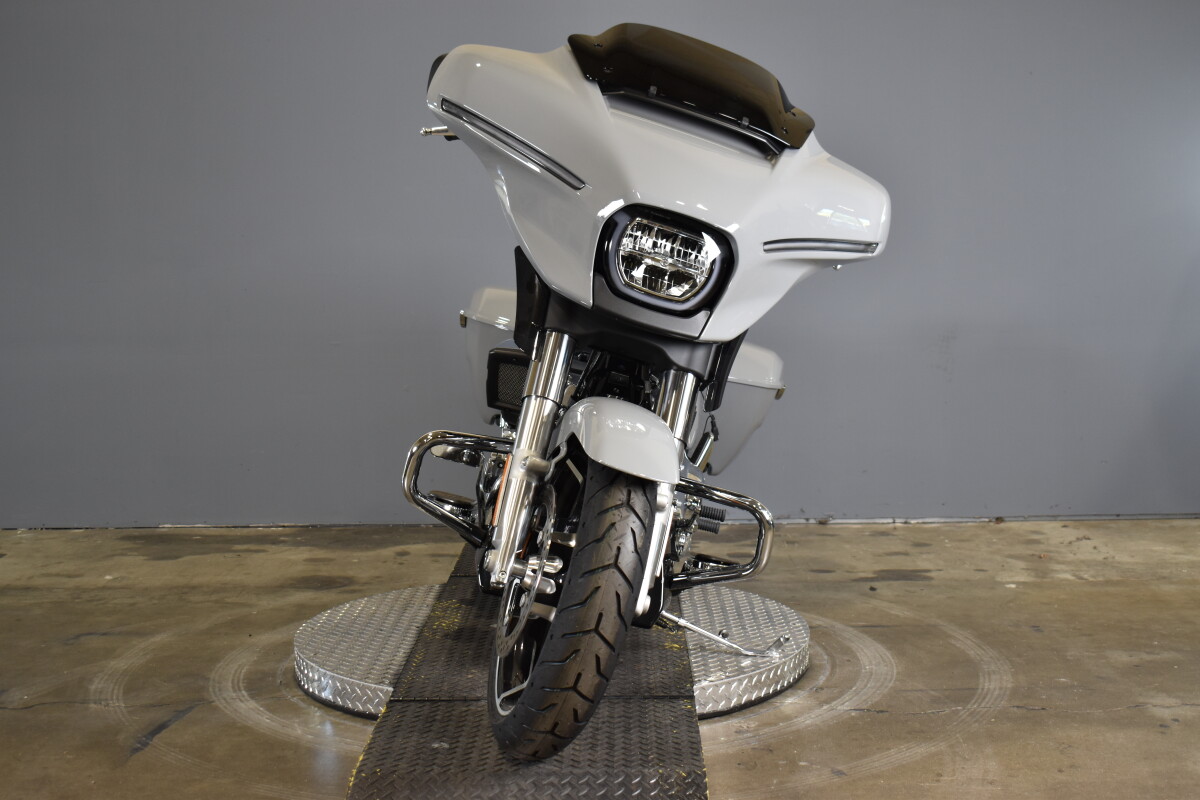 2024 Harley-Davidson Street Glide FLHX - Photo 3