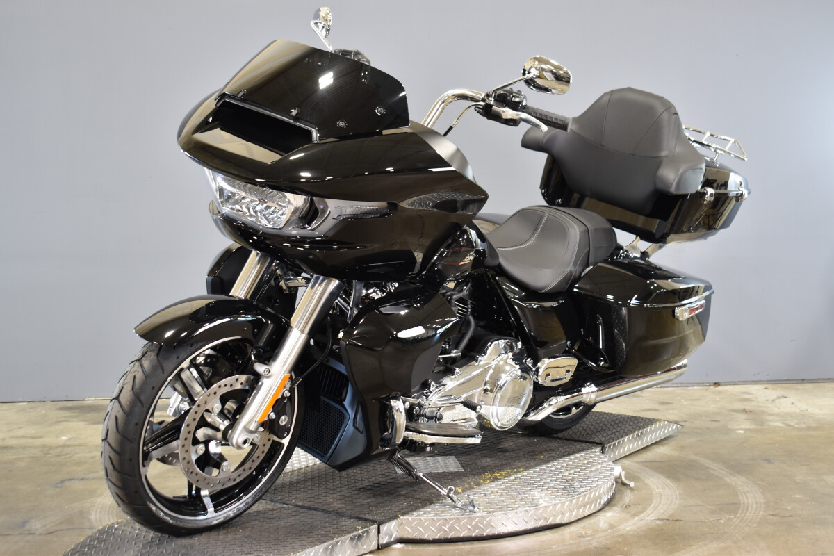 2025 Harley-Davidson Road Glide FLTRX - Photo 4