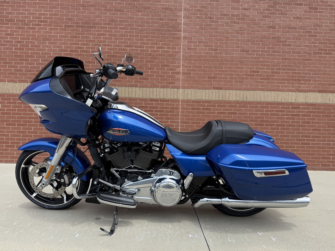 FLTRX 2025 Road Glide - Photo 6