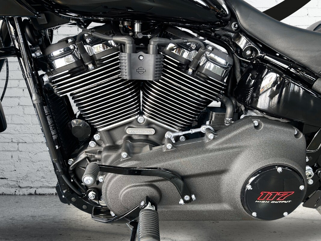 2025 Harley-Davidson Low Rider ST Midnight Firestorm - Black Finish - Photo 7
