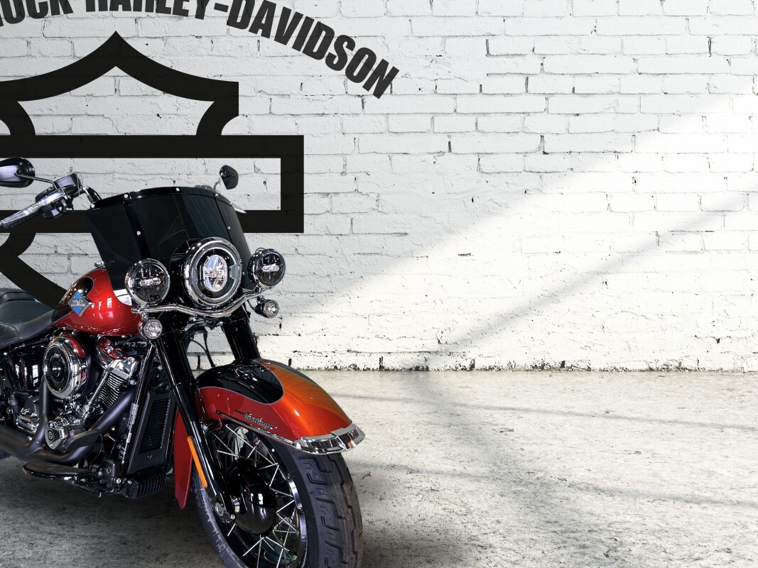 2025 Harley-Davidson Heritage Classic Whiskey Fire / Vivid Black - Photo 3