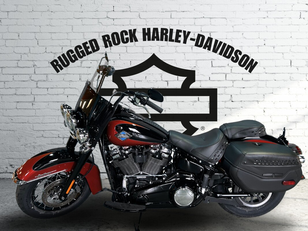 2025 Harley-Davidson Heritage Classic Whiskey Fire / Vivid Black - Photo 2