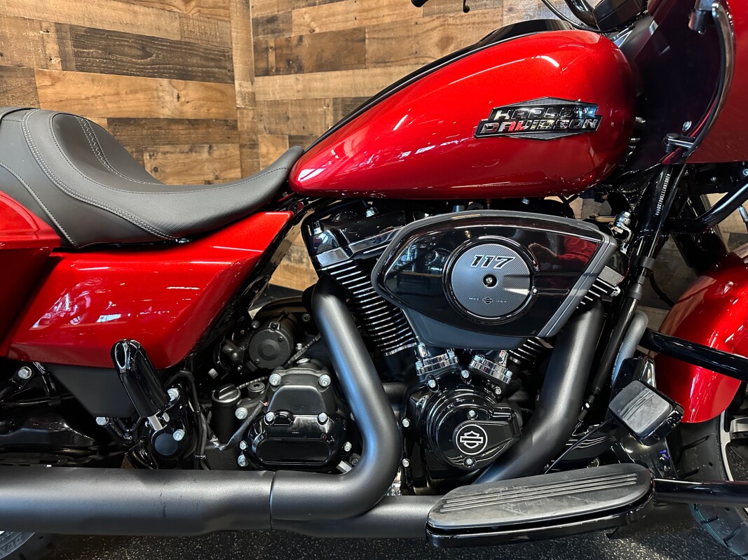 2025 Harley-Davidson Road Glide Brilliant Red - Black Finish FLTRX - Photo 10