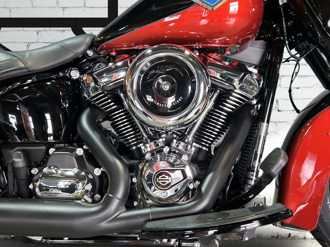 2025 Harley-Davidson Heritage Classic Whiskey Fire / Vivid Black - Photo 4