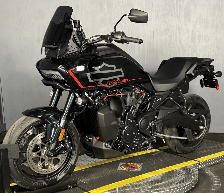 2025 Harley-Davidson Pan America 1250 ST RA1250ST VIVID BLACK - Photo 9
