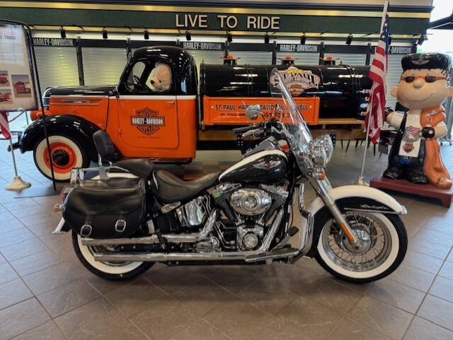 2009 Harley Davidson Softail Deluxe FLSTN