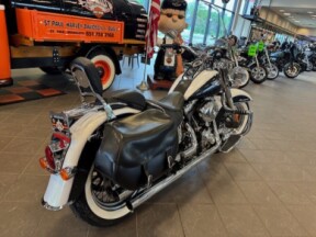 2009 Harley Davidson Softail Deluxe FLSTN thumb 3