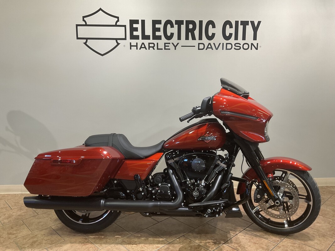 2025 Harley-Davidson Street Glide Whiskey Firestorm - Black Finish FLHX