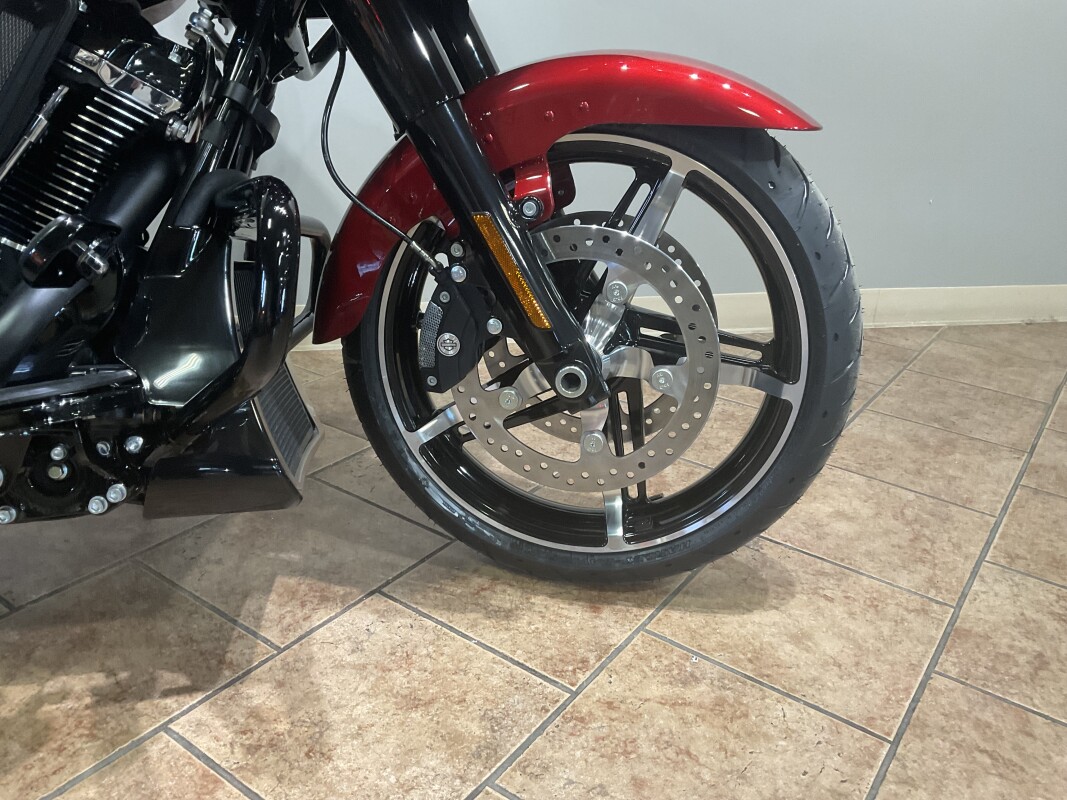 2025 Harley-Davidson Road Glide Brilliant Red FLTRX - Photo 7