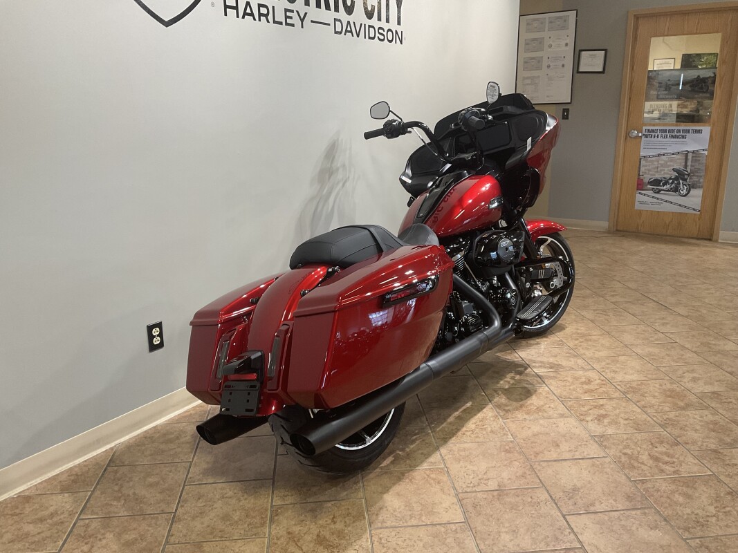 2025 Harley-Davidson Road Glide Brilliant Red FLTRX - Photo 4