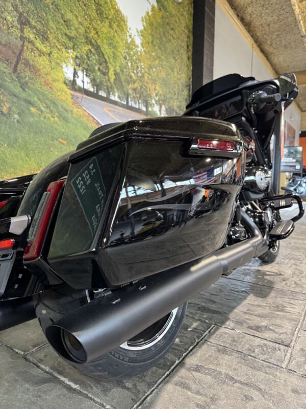 2025 Harley-Davidson Street Glide® No Gimmicks, No Hidden Fees., photo 24