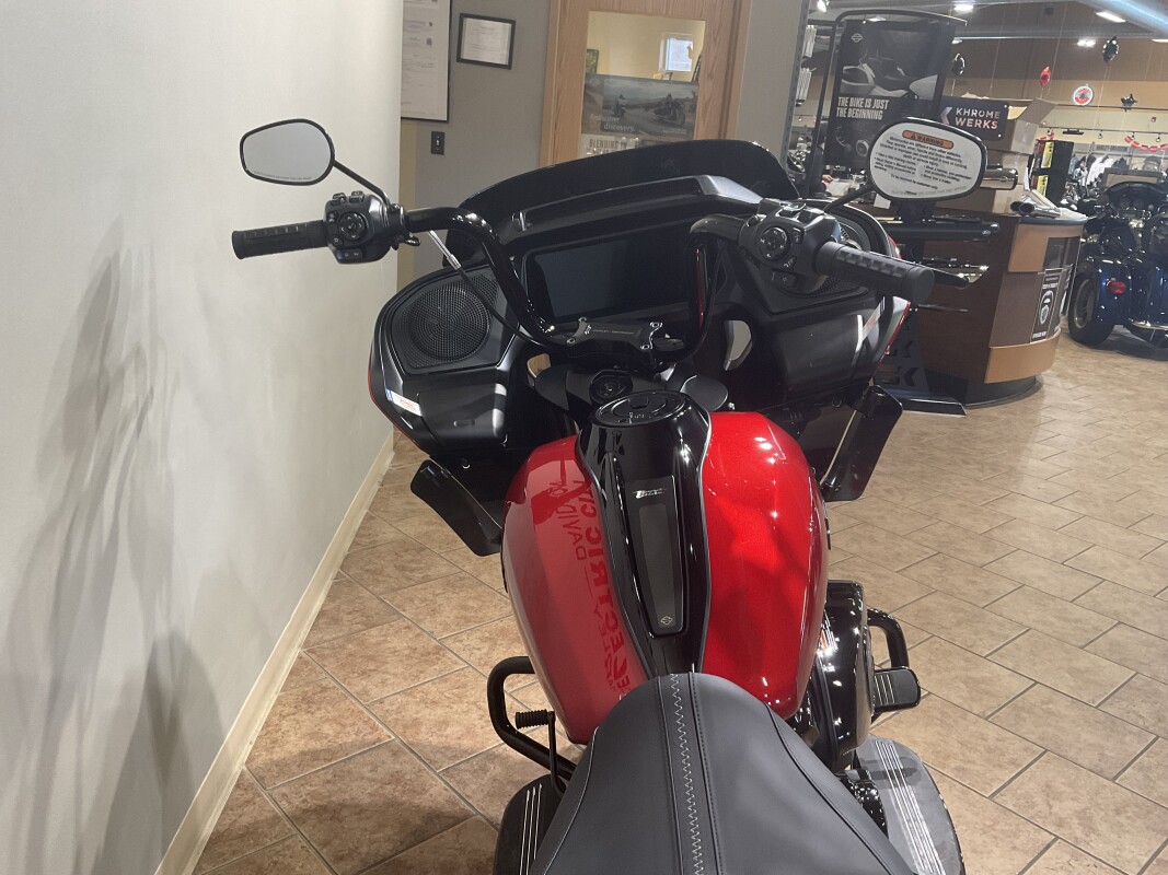 2025 Harley-Davidson Road Glide Brilliant Red FLTRX - Photo 6