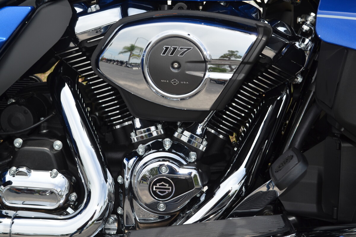 2025 Harley-Davidson Street Glide Ultra Blue Burst - FLHXU - Photo 5