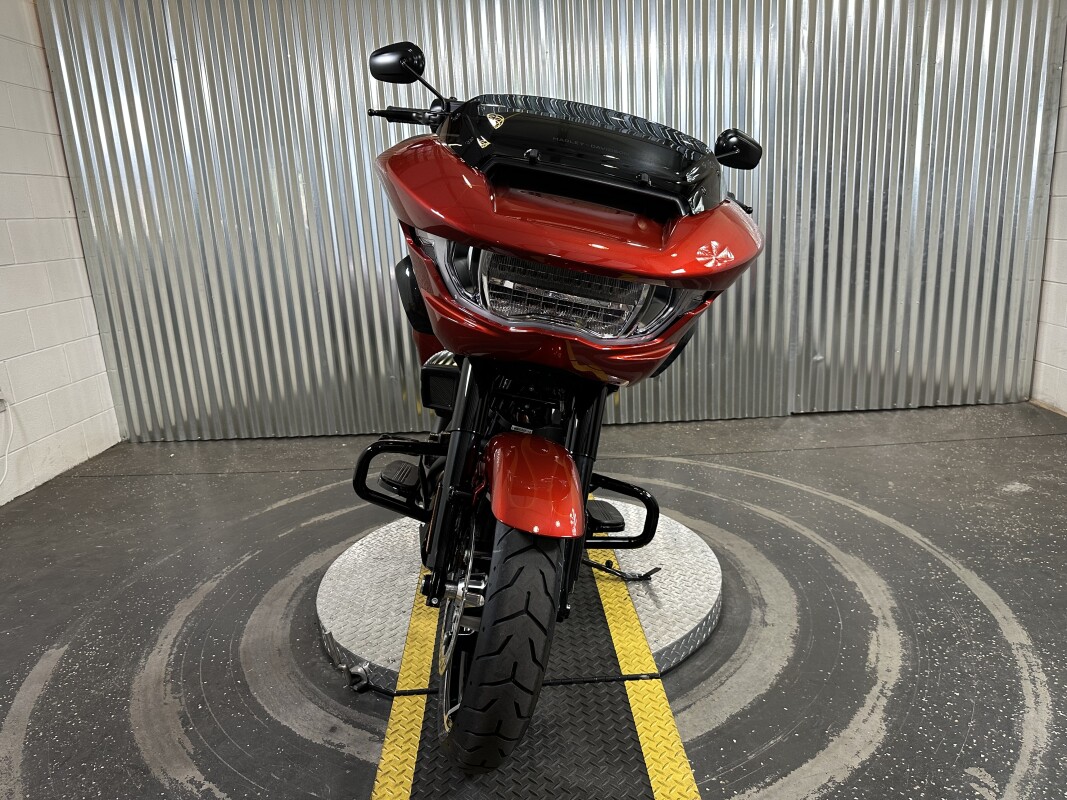 2025 Harley-Davidson Road Glide Whiskey Firestorm - Black Finish - Photo 3