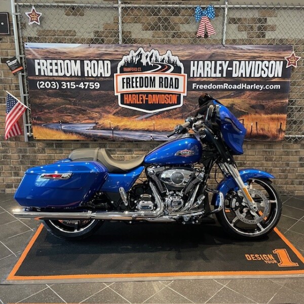 2025 Street Glide® (FLHX)