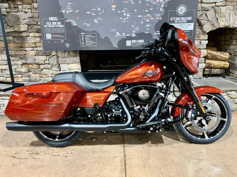 2025 FLHX - Street Glide