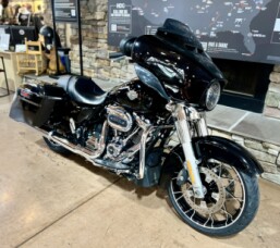 2023 FLHXS - Street Glide Special thumb 3