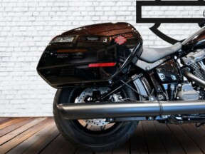 2026 Harley-Davidson® Low Rider® ST Vivid Black Black Trim thumb 0
