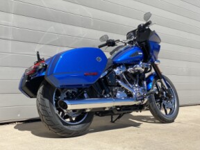 2025 Harley-Davidson<sup>®</sup> Low Rider® ST Blue Burst thumb 2