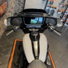 2025 Street Glide® (FLHX) thumb 2