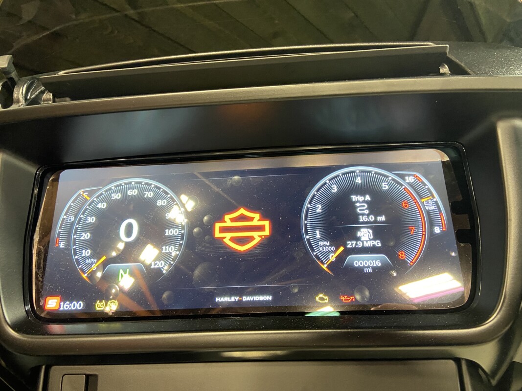 2025 Harley-Davidson Street Glide Billiard Gray - Black Finish FLHX - Photo 6
