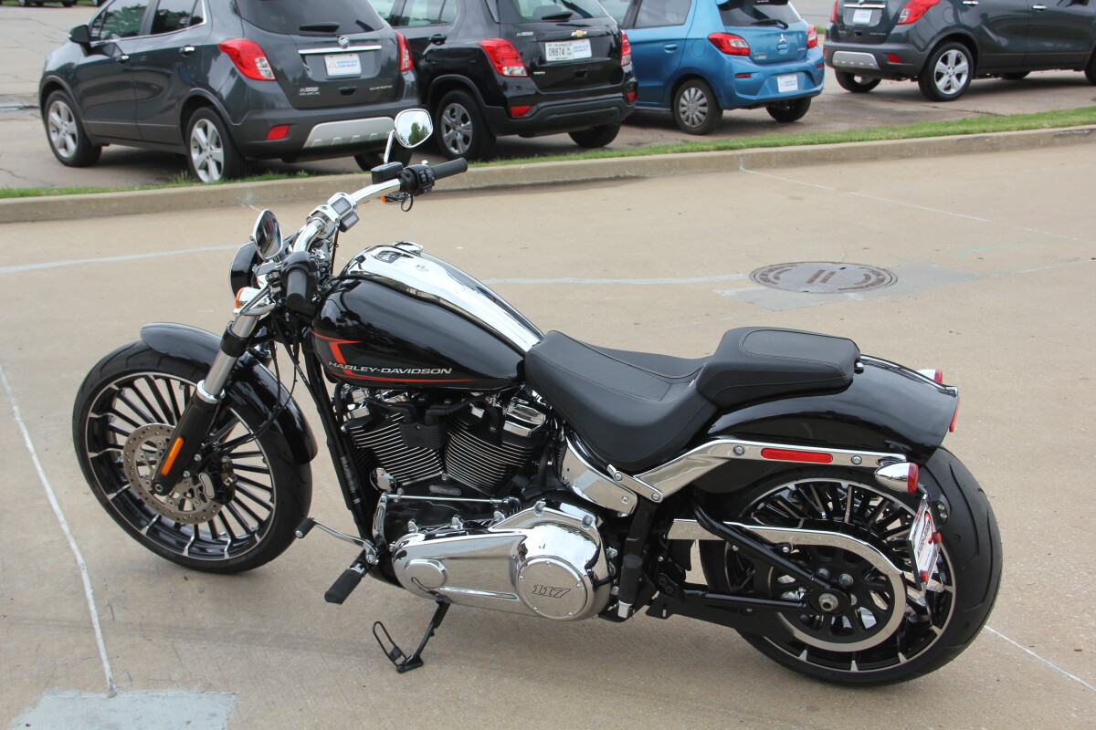 2023 Harley-Davidson Breakout - Photo 7