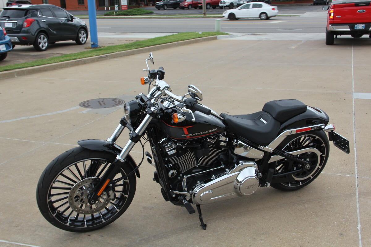 2023 Harley-Davidson Breakout - Photo 6