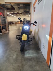 2023 Harley-Davidson<sup>®</sup> Road King<sup>®</sup> Special Industrial Yellow FLHRXS thumb 2