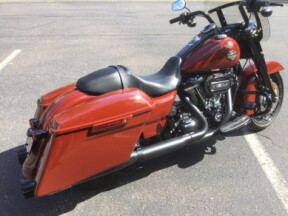 2024 Harley-Davidson® Road King® Special Red Rock thumb 1