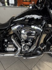 FLHXS 2016 Street Glide<sup>®</sup> Special thumb 0