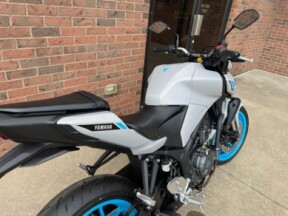2025 Yamaha MT-03 Ice Storm thumb 0
