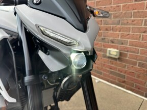 2025 Yamaha MT-03 Ice Storm thumb 3