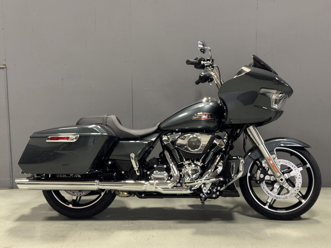 FLTRX 2025 Road Glide
